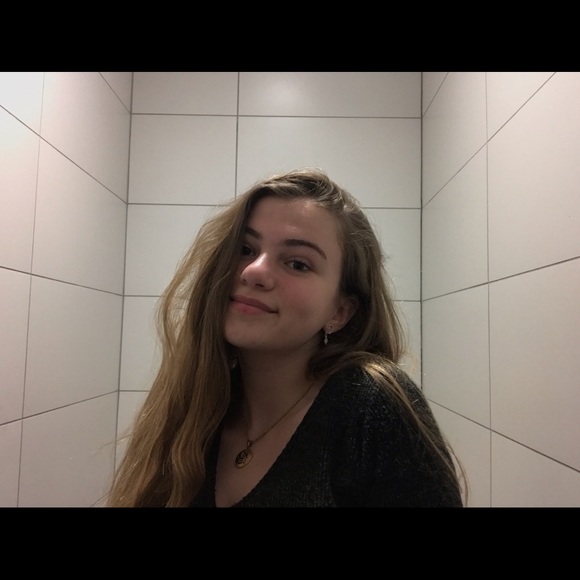 Meet your Posher, Zubaidah - Picture 1 of 1